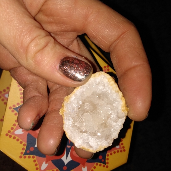 Geode - Picture 1 of 3